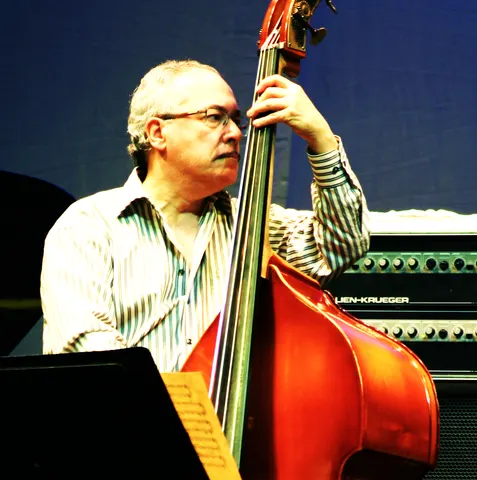 Eddie Gómez