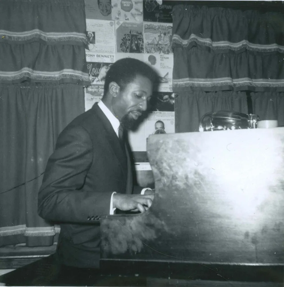 Ronnie Mathews